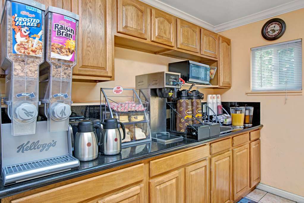 Super 8 by Wyndham Berkeley Motel Faciliteter billede